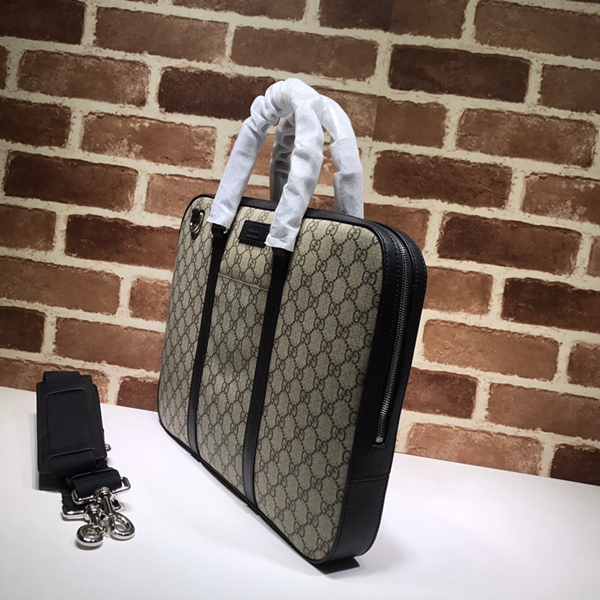 グッチバッグ背面デザイン